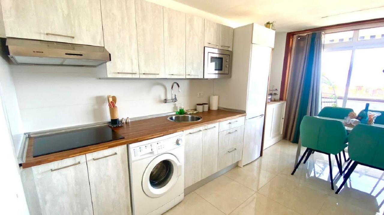 Ocean And Sun View In Palm Mar Apartment Екстериор снимка
